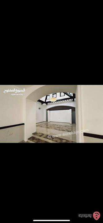 فيلا مساحة 886م على أرض 1 دونم للبيع في عمان - الجبيهة