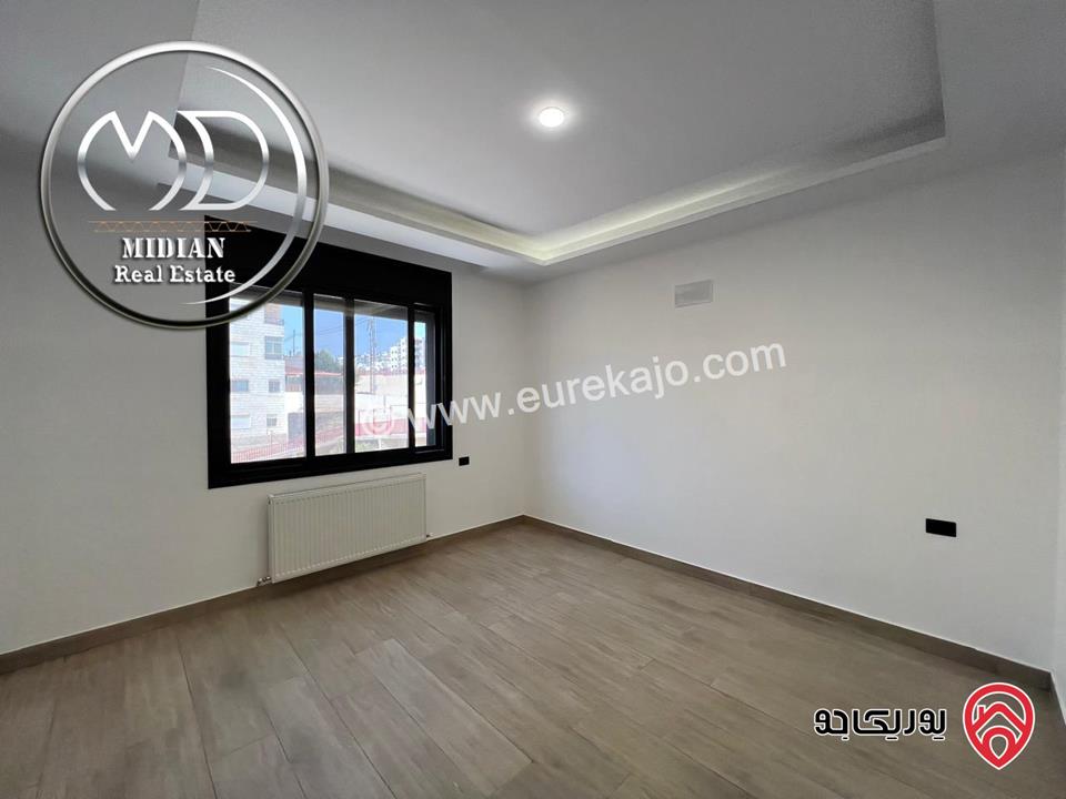 شقق جديدة دوبلكس طابق أخير مع روف للبيع في عمان - خلدا مساحات 140م & 185م مع تراسات امكانية الأقساط بأسعار مميزة