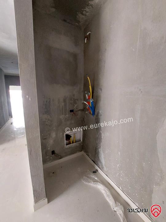 شقة أرضية قيد التشطيب مساحة 170م داخلي و 180م خارجي للبيع في عمان - تلاع العلي