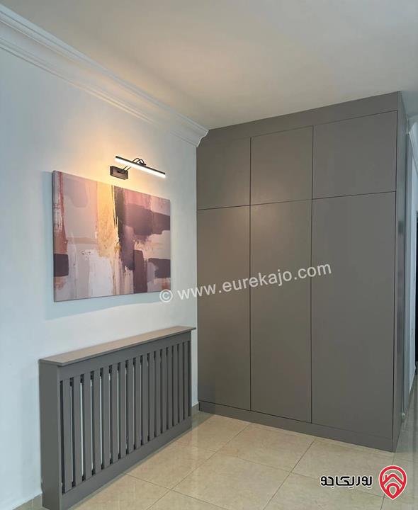 شقة طابق ثالث مساحة 117م مع تراس 88م مفروشة للايجار في عمان - عبدون