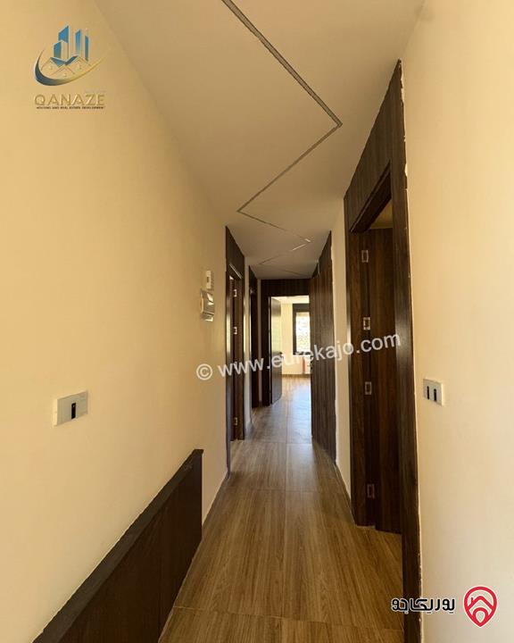 شقة سوبر ديلوكس طابق ثاني مساحة 230 متر مربع للبيع في عمان - عبدون