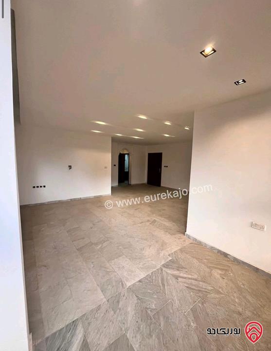 شقة فاخرة مساحة 160م طابق ثالث للايجار في عمان - دير غبار