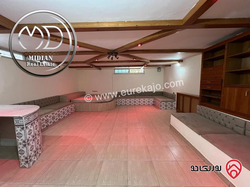 فيلا مستقلة فارغة أو مفروشة للايجار في عمان - ام السماق مساحة 750م مع تراسات و حدائق تصلح تجاري أو روضة أو حضانة