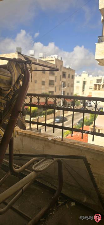 شقة طابق ثاني مساحة 223م للبيع في عمان - خلدا