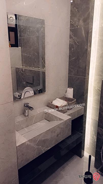 شقة طابق أخير مع روف دوبلكس مساحة 350م للبيع في عمان - خلدا قرب مدارس ساندس 