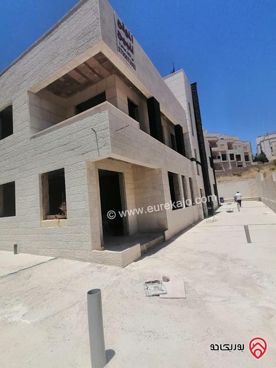 فيلا مساحة 1 دونم على أرض 940م للبيع في عمان - دابوق