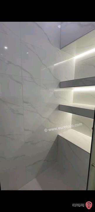 فيلا مساحة 370م على أرض 400م للبيع في عمان - الجبيهة ام زويتينة