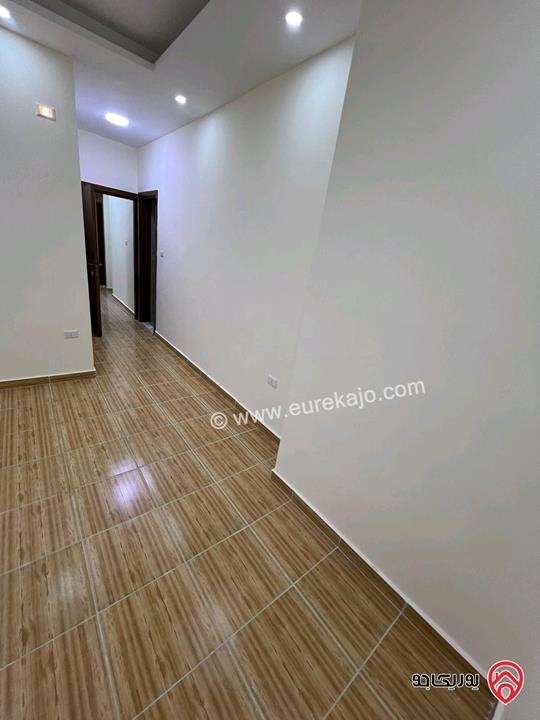 شقة طابق أرضي مساحة 160م داخلي و 60م خارجي للبيع في عمان - تلاع العلي 