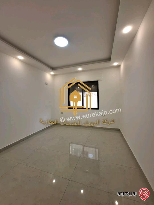 شقة جديدة لم تسكن طابق ثاني مساحة 150م للإيجار في عمان - الجندويل 