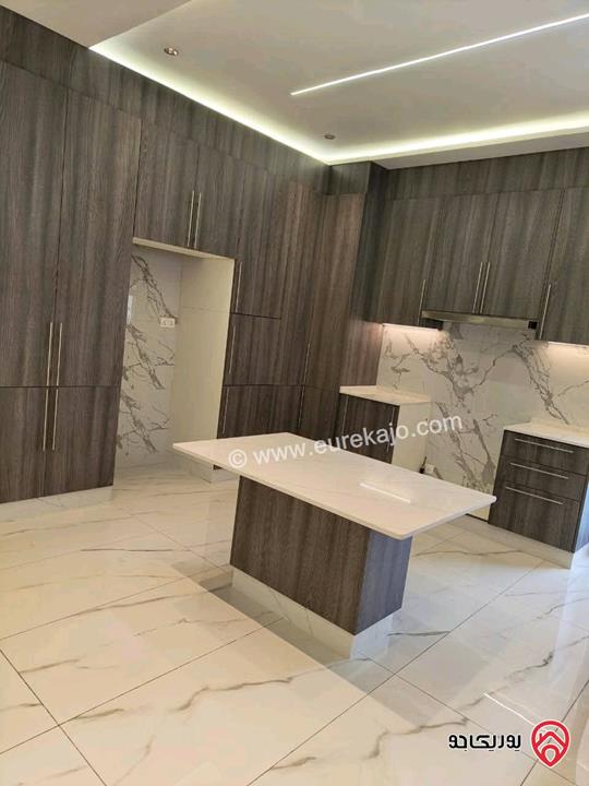 شقة فاخرة مساحة 240م طابق أول للايجار في عمان - الكرسي