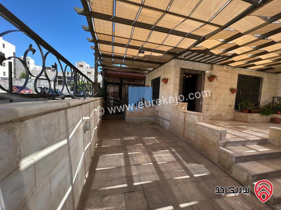 شقة أرضية مساحة 140م داخلي مع ترسات 80م للبيع في عمان - أم السماق الجنوبي