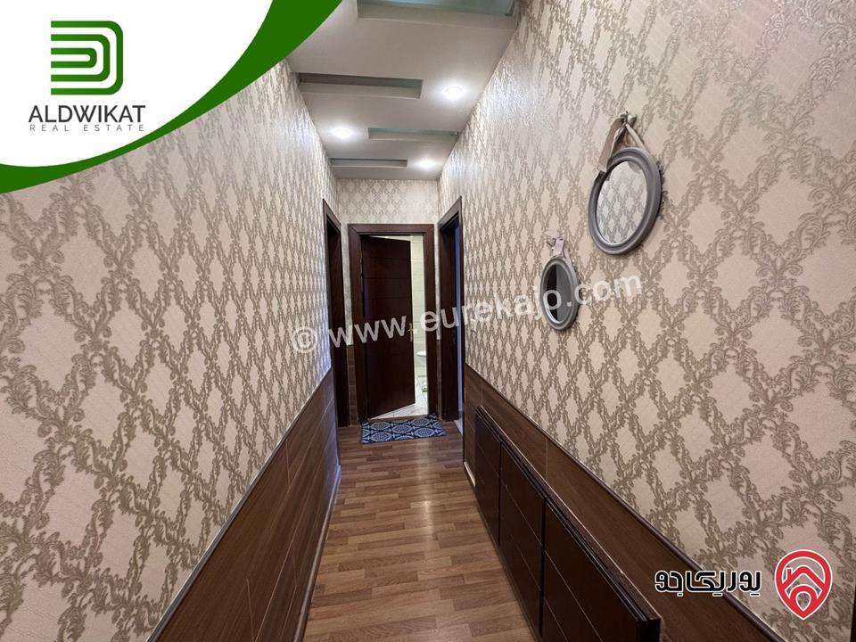 شقة مفروشة للايجار في عمان - عبدون خلف السفارة الامريكية طابق اول مساحة البناء 190 م والترس 66م