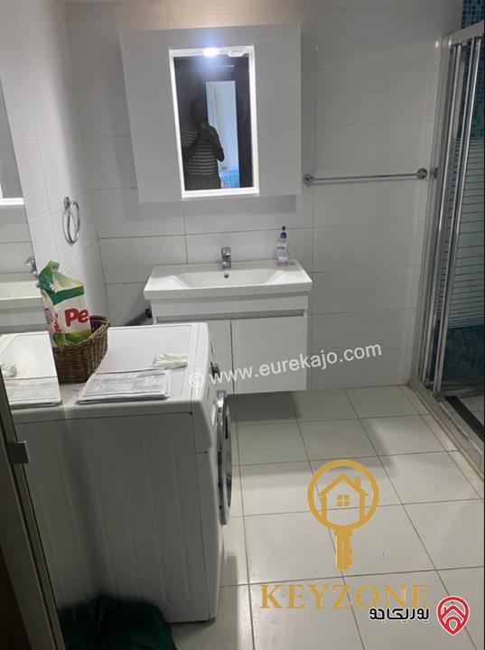 شقة أرضية مساحة 194م داخلي و 100م خارجي للبيع في عمان - ام اذينة