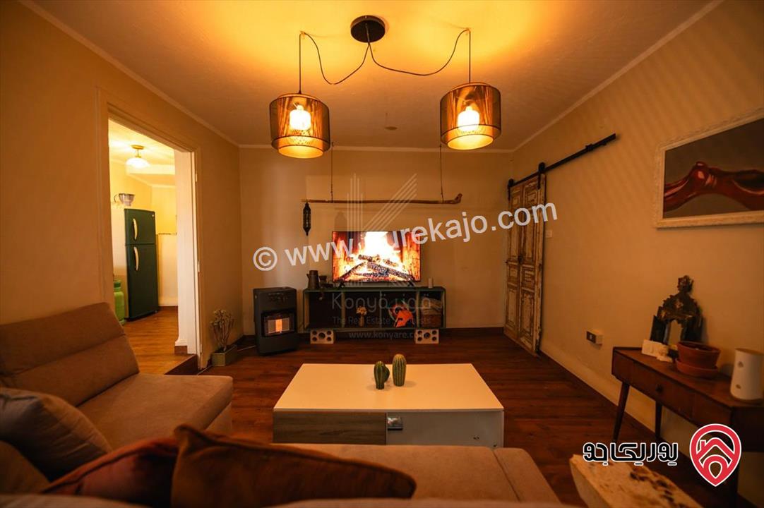 شقة مفروشة طابق أول مساحة 77م داخلي و 200م خارجي للايجار في جبل عمان