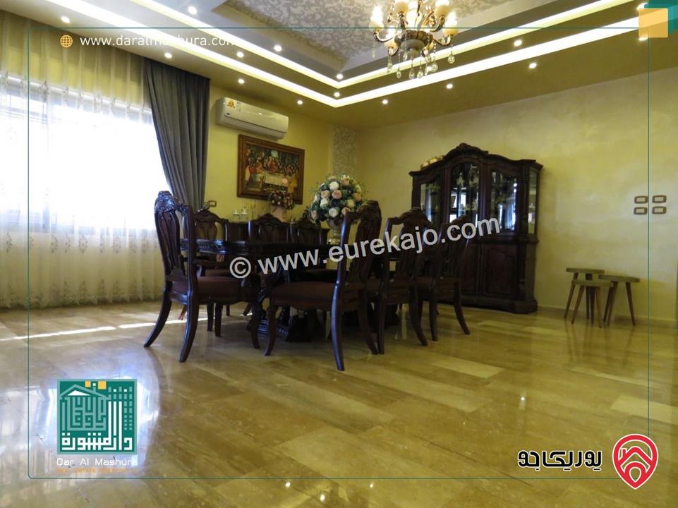 شقة سوبر ديلوكس شبه ارضية مساحة 445م داخلي و 300م خارجي للبيع في عمان - خلدا