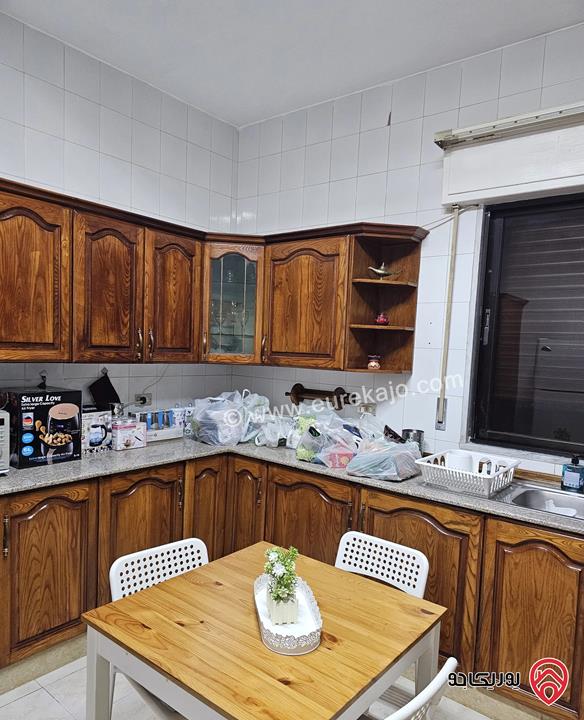 شقة مفروشة طابق أول مساحة 170م للايجار في عمان - عبدون 