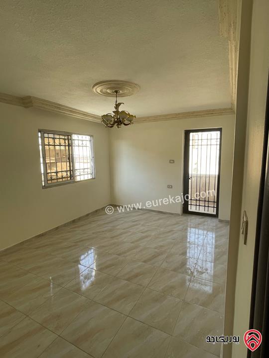 شقة طابق رابع مع روف مساحة 147م للبيع في عمان - ضاحية الاستقلال 