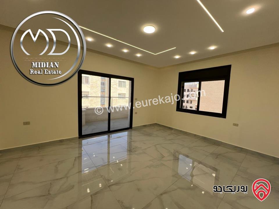 شقق جديدة للبيع في عمان - ضاحية الرشيد مساحات 170م & 210م تشطيبات و ديكورات عصرية فاخرة اطلالة رائعة و بأسعار مميزة