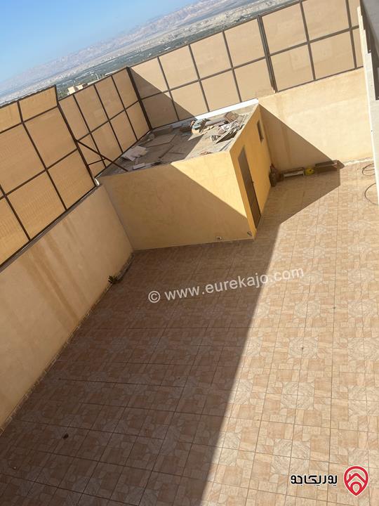 شاليه مساحة 160م على أرض 324م للبيع في الأغوار - منطقة الكرامة