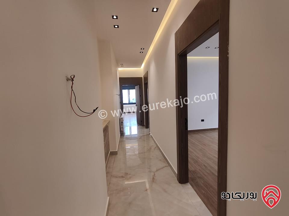 شقق حديثة 215 متر للبيع في عمان - حي الصحابة رجم عميش  