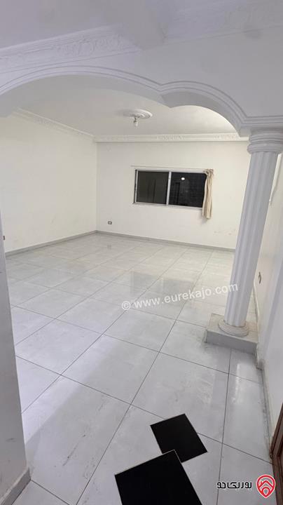 شقة طابق رابع مساحة 140م للبيع في اربد 