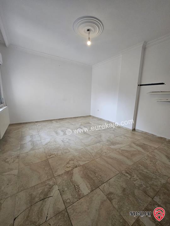 شقة طابق رابع مساحة 160م للايجار في عمان - تلاع العلي 