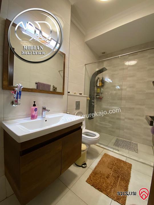 شقة للبيع في عمان - خلدا مساحة 180م طابق اول تشطيبات ديكورات سوبر ديلوكس بسعر مميز