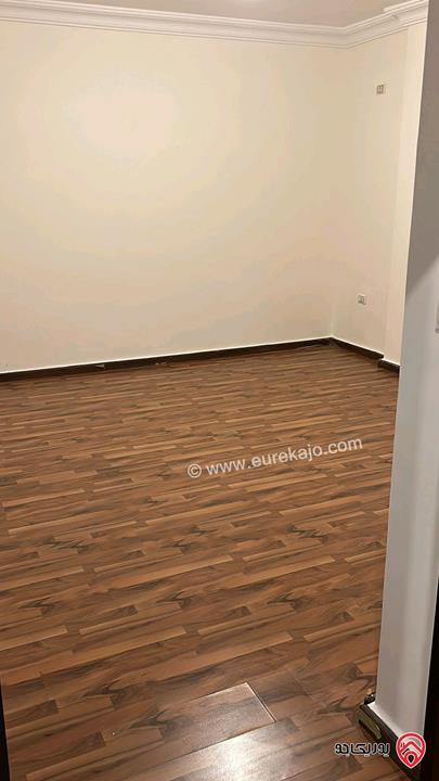 شقة طابق أول مساحة 196م للبيع في عمان - مرج الحمام 