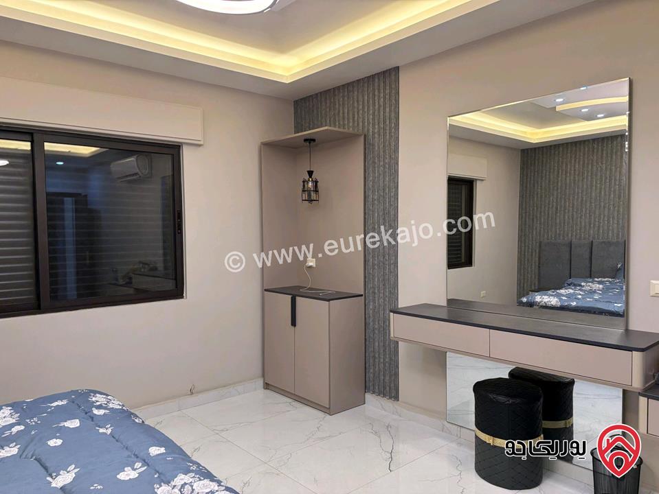 شقة كبيرة مساحة 200م داخلي مع ترس 120م للايجار مفروشة في عمان - الجبيهة حي المنصور