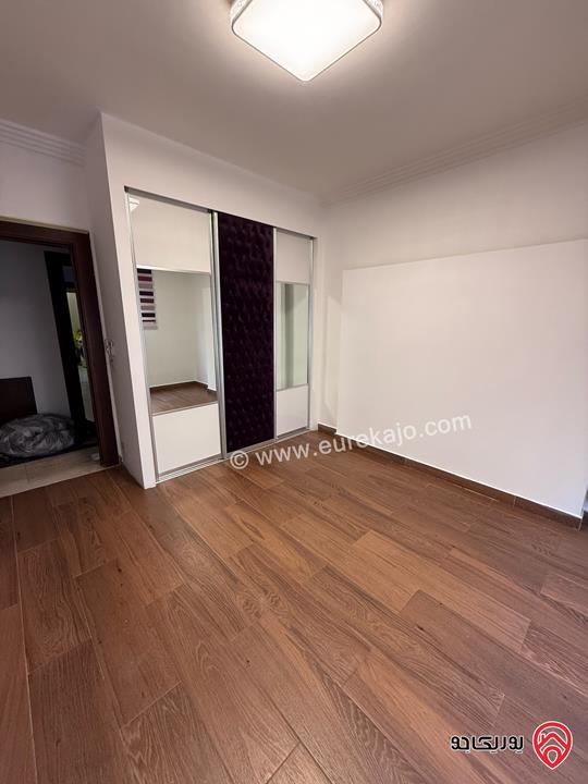 شقة ارضية مساحة 204م داخلي و 120م خارجي للبيع في عمان - الصويفية