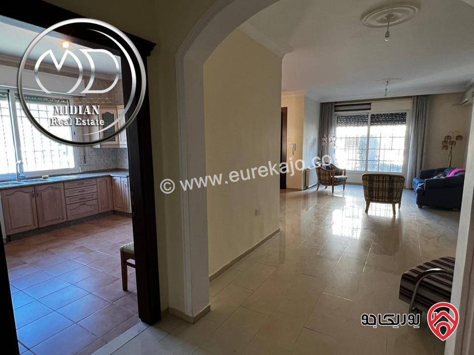 شقة ارضية فارغة للايجار في عمان - دير غبار مساحة 200م مع ترس و حديقة 60م سوبر ديلوكس بسعر مميز