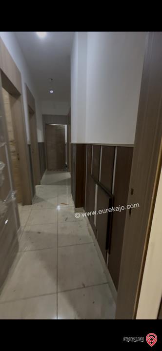 شقة طابق ارضي مساحة 120م للبيع في عمان - ابو علندا