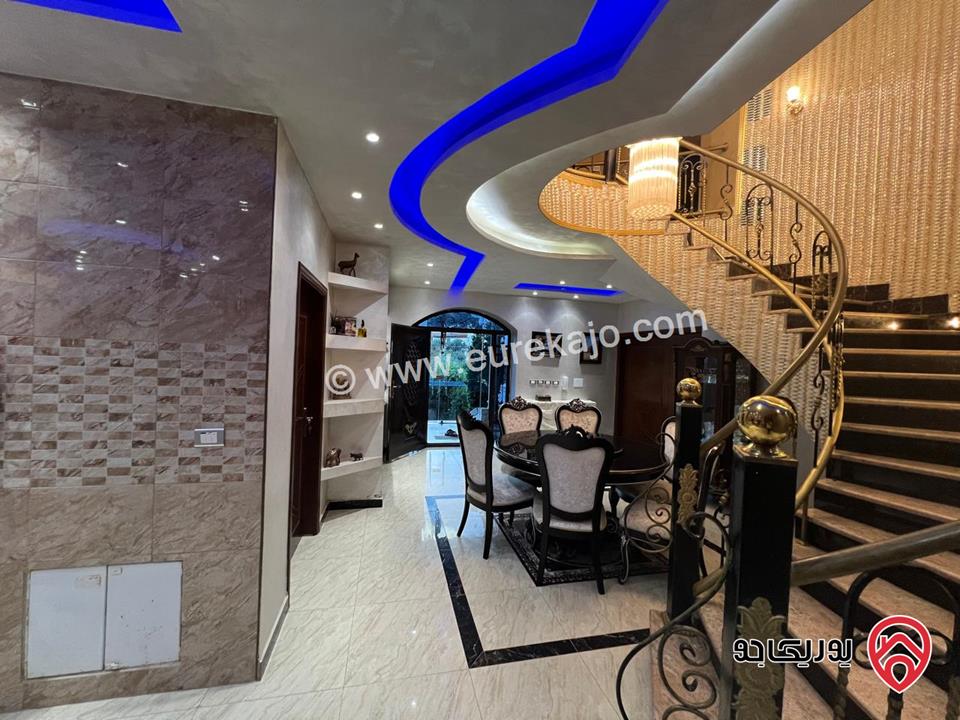 فيلا دوبلكس مساحة 550م على أرض 1030م للبيع في عمان - ضاحية الأمير علي طريق المطار 