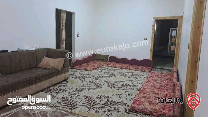 بيت عمار جديد تشطيب سوبر ديلوكس مساحة 195م على أرض 723م للبيع في المفرق الحي الجنوبي