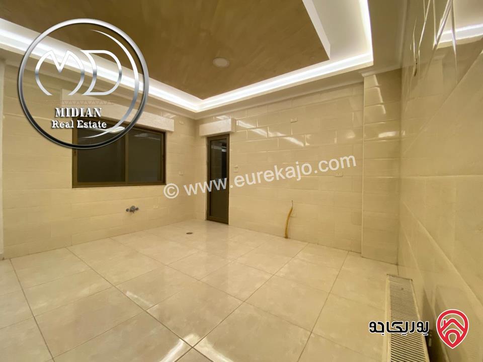 شقق جديدة مساحة 175م  سوبر ديلوكس اطلالة جميلة للبيع في عمان - دير غبار بسعر مميز جداً