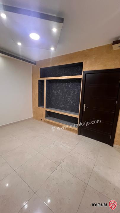 شقة طابق أرضي مساحة 195م داخلي و 40م خارجي للبيع في عمان - حي الضباط - مرج الحمام 