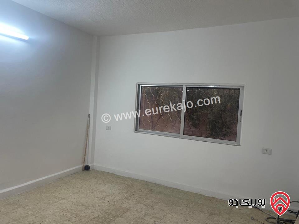 بيت مستقل طابقين على أرض 633م للبيع في الزرقاء - ضاحية الأميرة هيا قرب مسجد خزيمة بن ثابت