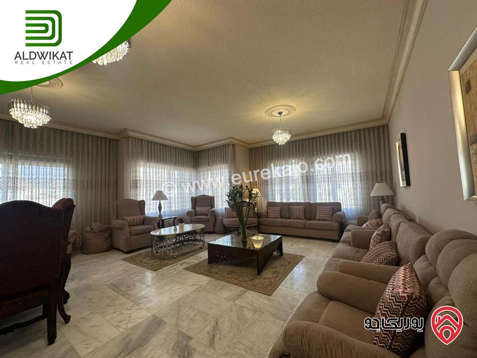 شقة مفروشة للايجار في عمان - ضاحية الامير راشد طابق ثاني مساحة البناء 210م منطقة هادئة بالقرب من الخدمات