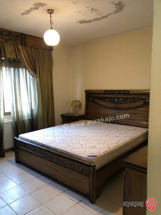 شقة مفروشة مساحة 124م طابق ثالث للبيع في عمان - تلاع العلي 