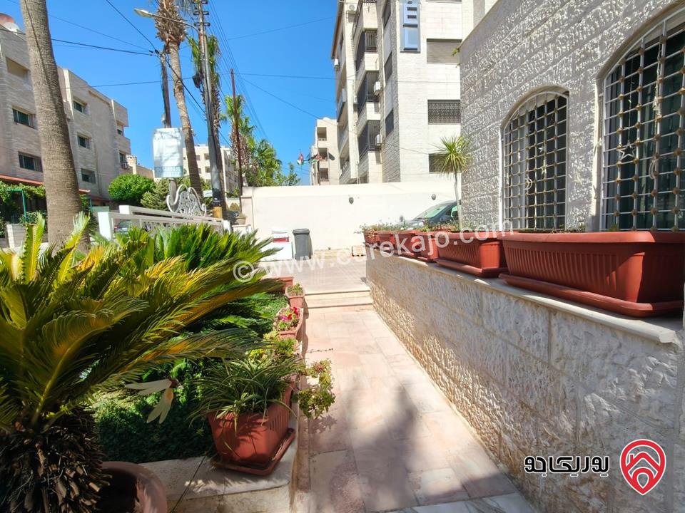 فيلا متلاصقة مميزة مساحة 350م على أرض 520م للبيع في عمان - تلاع العلي