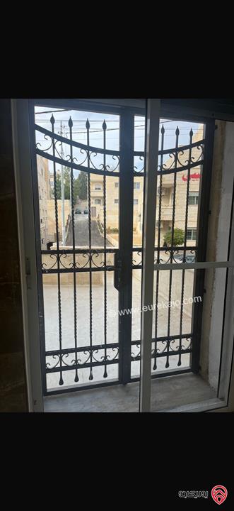 شقة مميزة جدا طابق ارضي مساحة 140م للبيع في عمان - الجبيهة