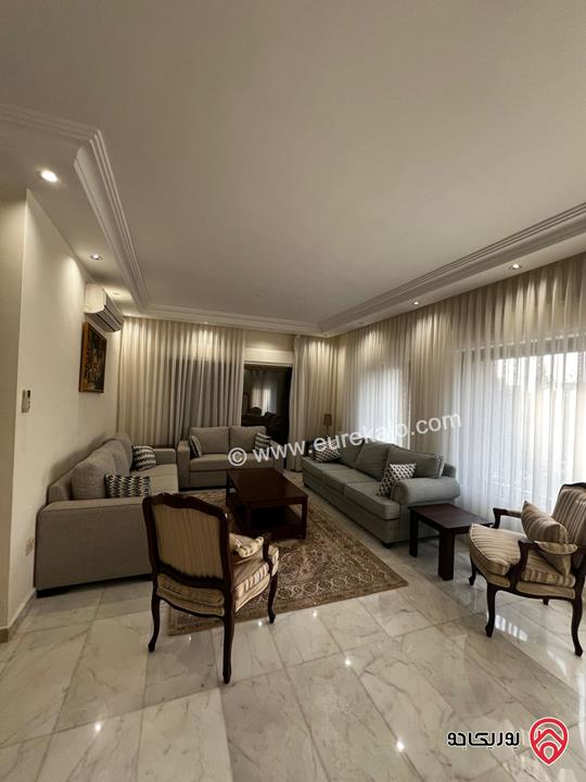 شقة مفروشة طابق أول مساحة 211م للايجار في عمان - ام اذينة