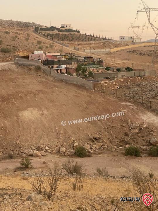 ارض مساحة 3 دونم و 600م للبيع في الزرقاء - السخنة بسعر مغري جداً 