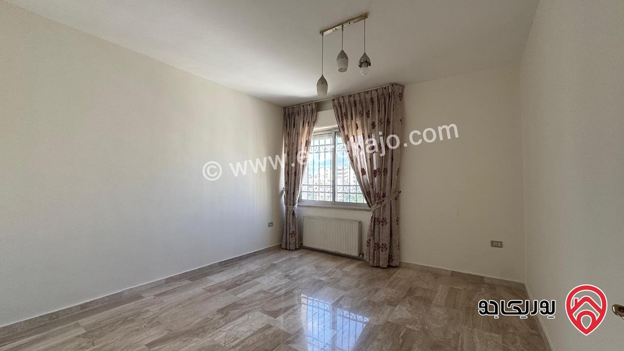 Unfurnished 4 Bedroom Apartment 300 Sqm for rent in Amman - 5th Circle