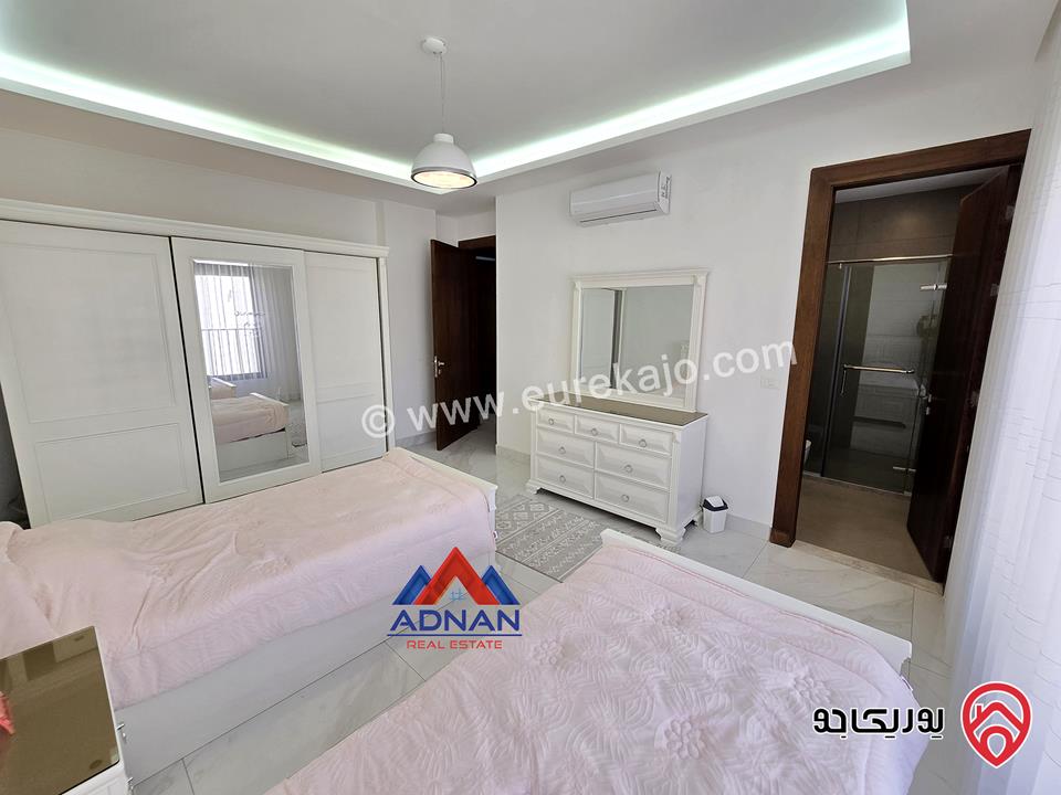 شقة طابق ثالث دوبلكس مساحة 250م مفروشة للإيجار في عمان - عبدون 