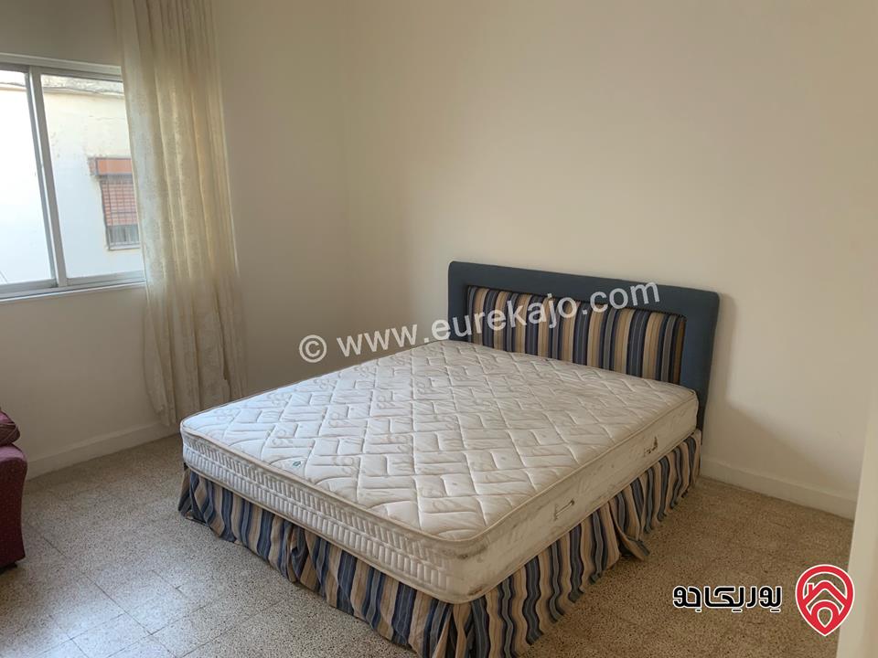 شقة طابق أول مساحة 180متر للايجار في عمان - الدوار الأول شارع الرينبو