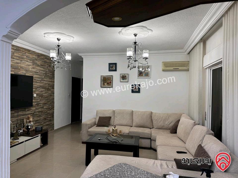 شقة ارضية مساحة 208م داخلي للبيع في عمان - الجبيهة
