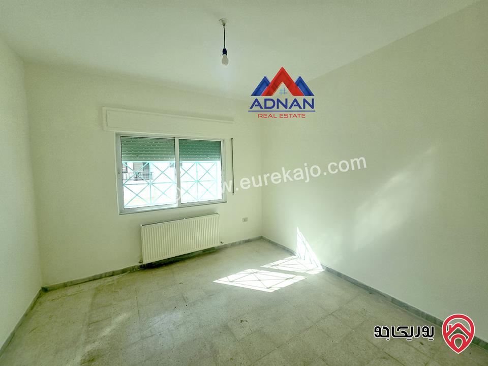 شقة طابق رابع مساحة 175م للإيجار الفارغ في عمان - الرابية