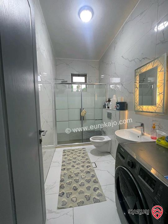 فلل مساحة 238م على أرض 500م للبيع في عمان - الطنيب طريق المطار