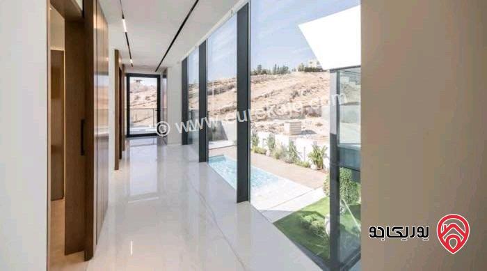 قصر مساحة 1500م على أرض 1800م للبيع في عمان - دابوق